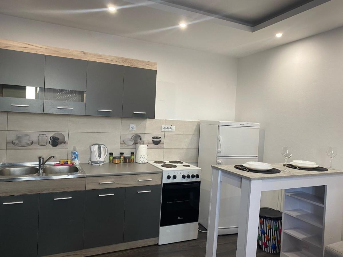 Apartman Mici Ni 外观 照片